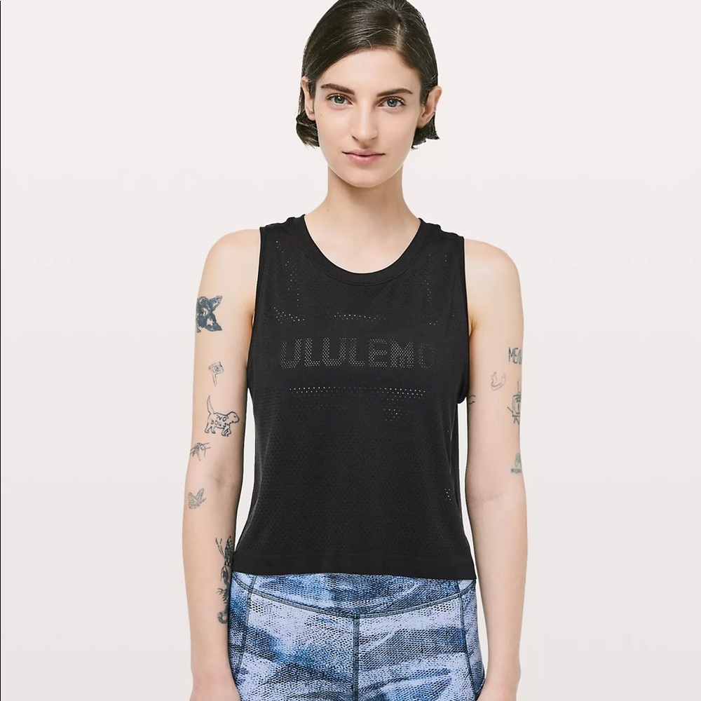 Lululemon Breeze By Muscle Crop Tank